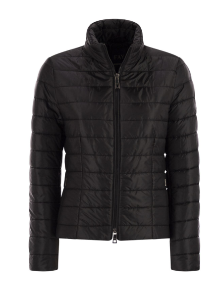 CAPPETTA DOUBLE STACC.TRAP.RIGHE