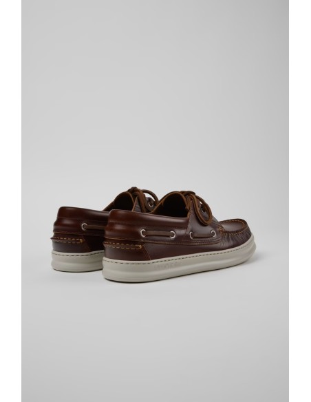 DAKOTA CUBA/RUNNERFOUR PAU